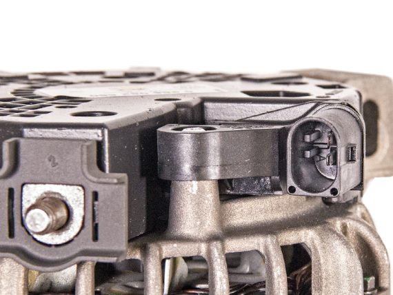 0986082560_005.JPG Ģenerators BOSCH 12V 150A 0986082560 OE 31288879