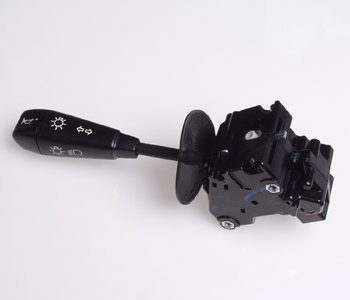 Virzienrādītāju slēdzis P-205 — 1043-251203