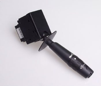 Stikla tīrītāju slēdzis P-605 6239.32 — 1043-251264