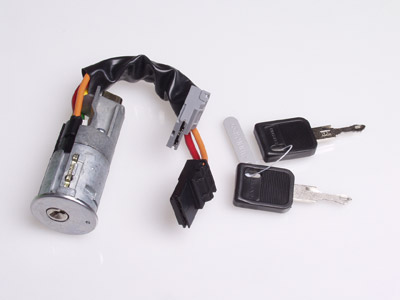 Centrālās atslēgas motors R-CLIO 1044-0349 OE 