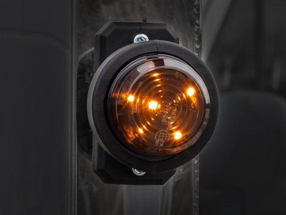 1608-3220_005.JPG LED position light 1608-3220 OE