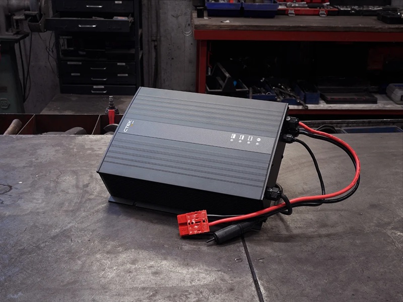 Akumulatora lādētājs CTEK PRO2440 EU, 24V 1703-40-737 OE 
