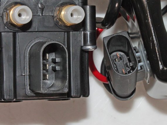 1851-00017_006.JPG Compressor 1851-00017 OE 37206850555