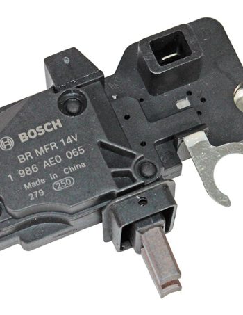 Sprieguma regulators VOLVO — 1986AE0065
