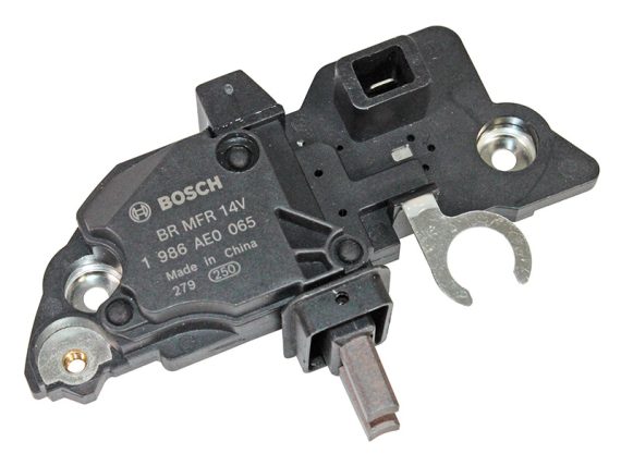 1986AE0065_001.JPG Sprieguma regulators VOLVO 1986AE0065 OE 8637851