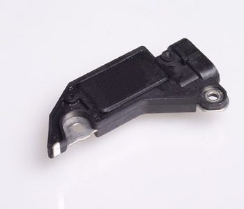 Ģeneratora sprieguma regulators GM 19009703 — 2006-1815