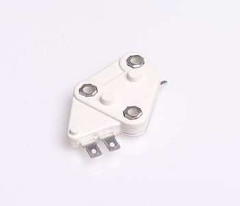 Ģeneratora sprieguma regulators 14.4V 12SI 17SI 1988988 — 2006-1818