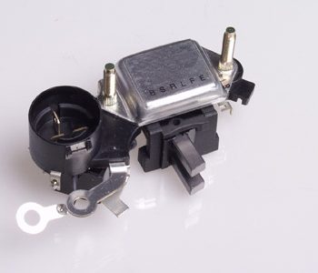 Ģeneratora sprieguma regulators IVR-762 L225-8315 — 2011-1854
