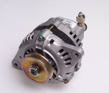 Ģenerators MAZDA E116-18-300 — 3200-4613EXC