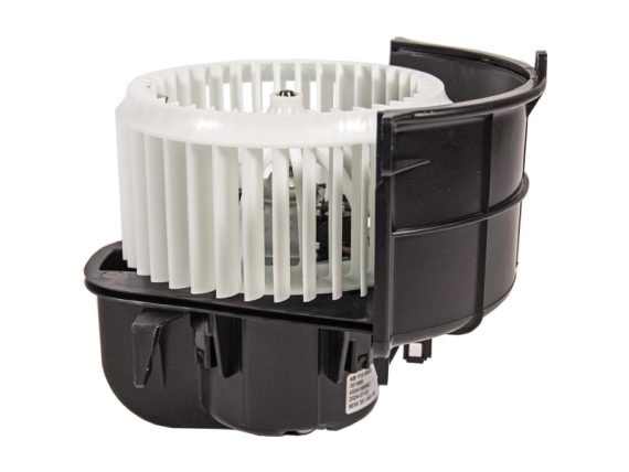 9033-1678MAHLE_004.JPG Pūtēja motors, MAHLE, Audi Q7 (no 2006), OE 4L1820021 9033-1678MAHLE OE 4L1820021