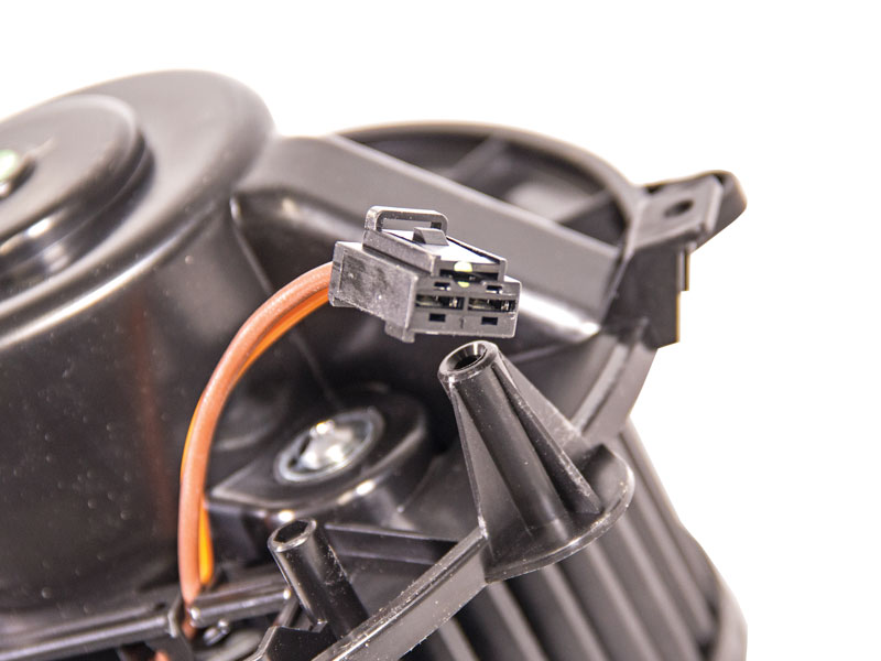 Fan motor 9033-19648MAHLE OE 3Q2819021A