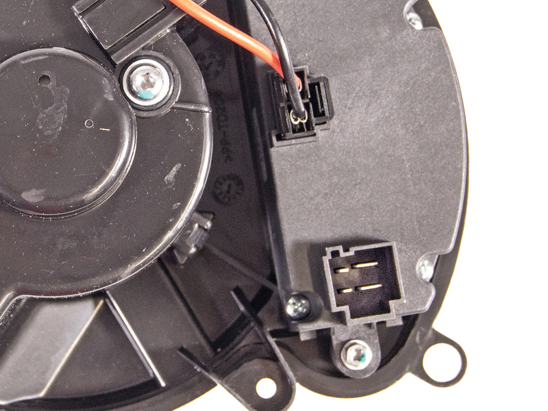 Fan motor 9044-19720 OE 272103243R
