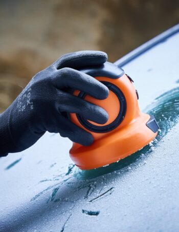 Elektrisks ledus skrāpis OSRAM ICEscraper 010, uzlādējams ar USB-C