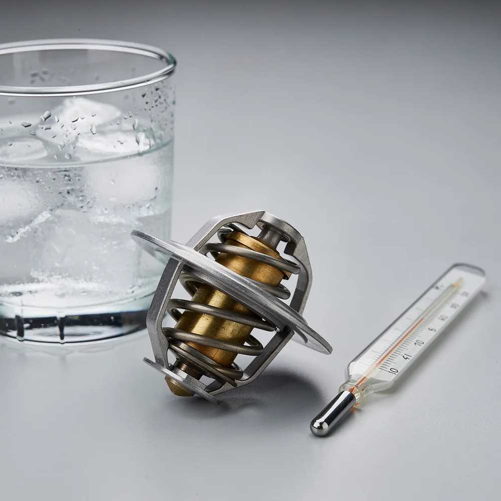 Kā pārbaudīt auto termostātu ziemā