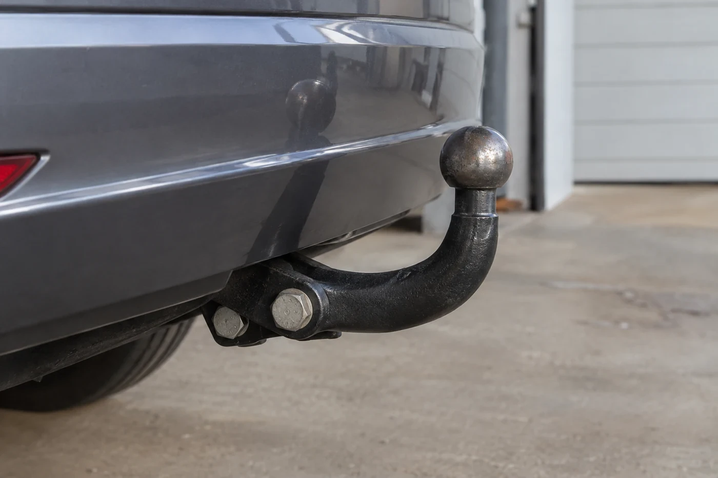 50 mm piekabes sakabes lodgalva zem auto aizmugures bampera